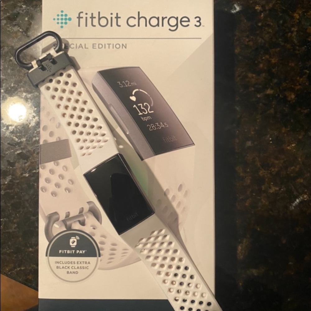 Fitbit Charge 3.